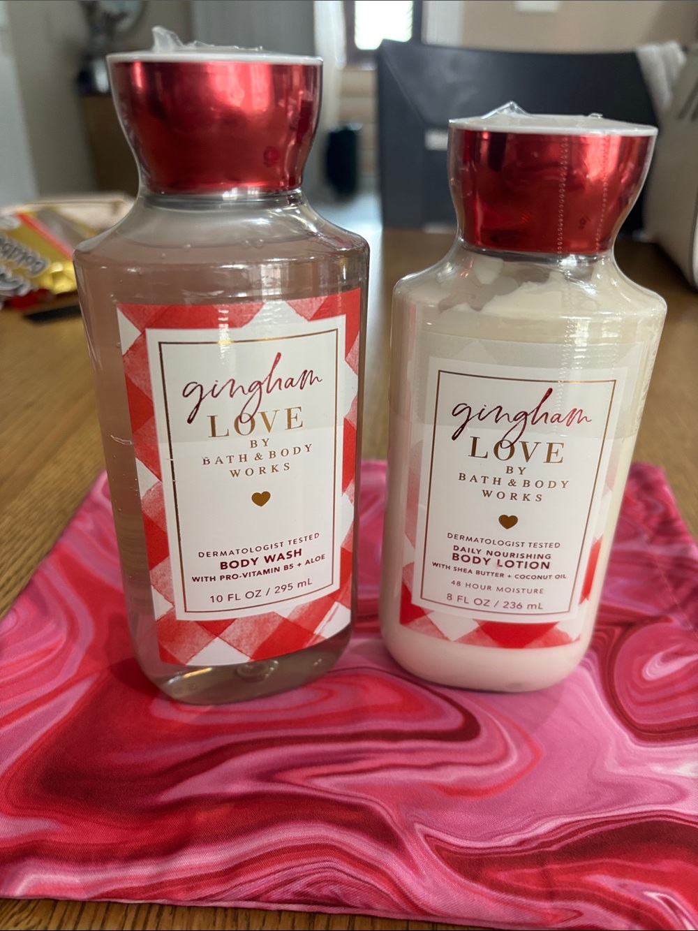 Bath & Body Works Gingham Love Body Wash & Lotion - Red, White